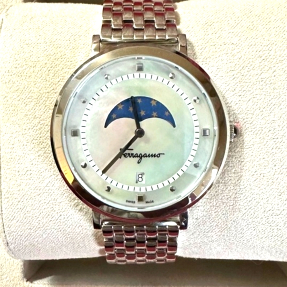 Salvatore Ferragamo moon watch NWOT